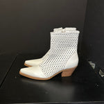 Load image into Gallery viewer, Coconuts By Matisse Perforated Booties - size 9
