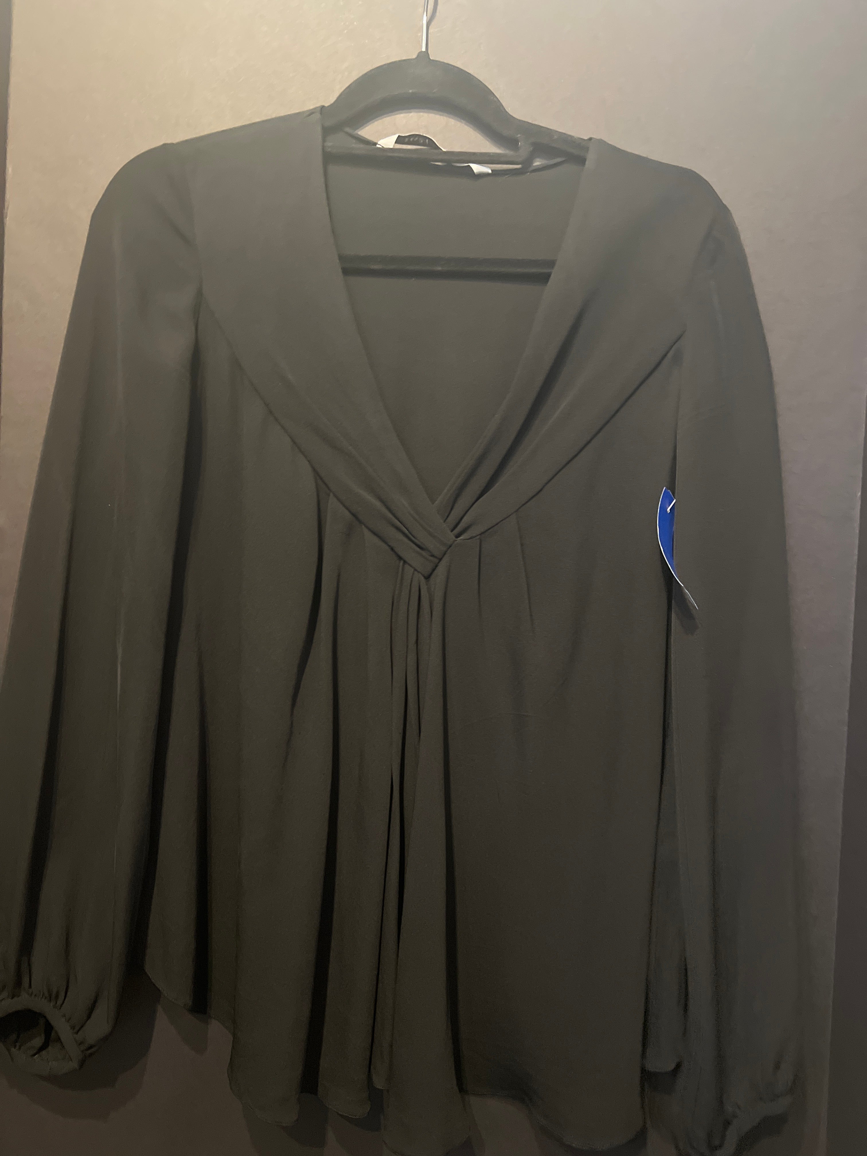 Diane Von Furstenberg Sheer Cross V Neck (Size Medium)