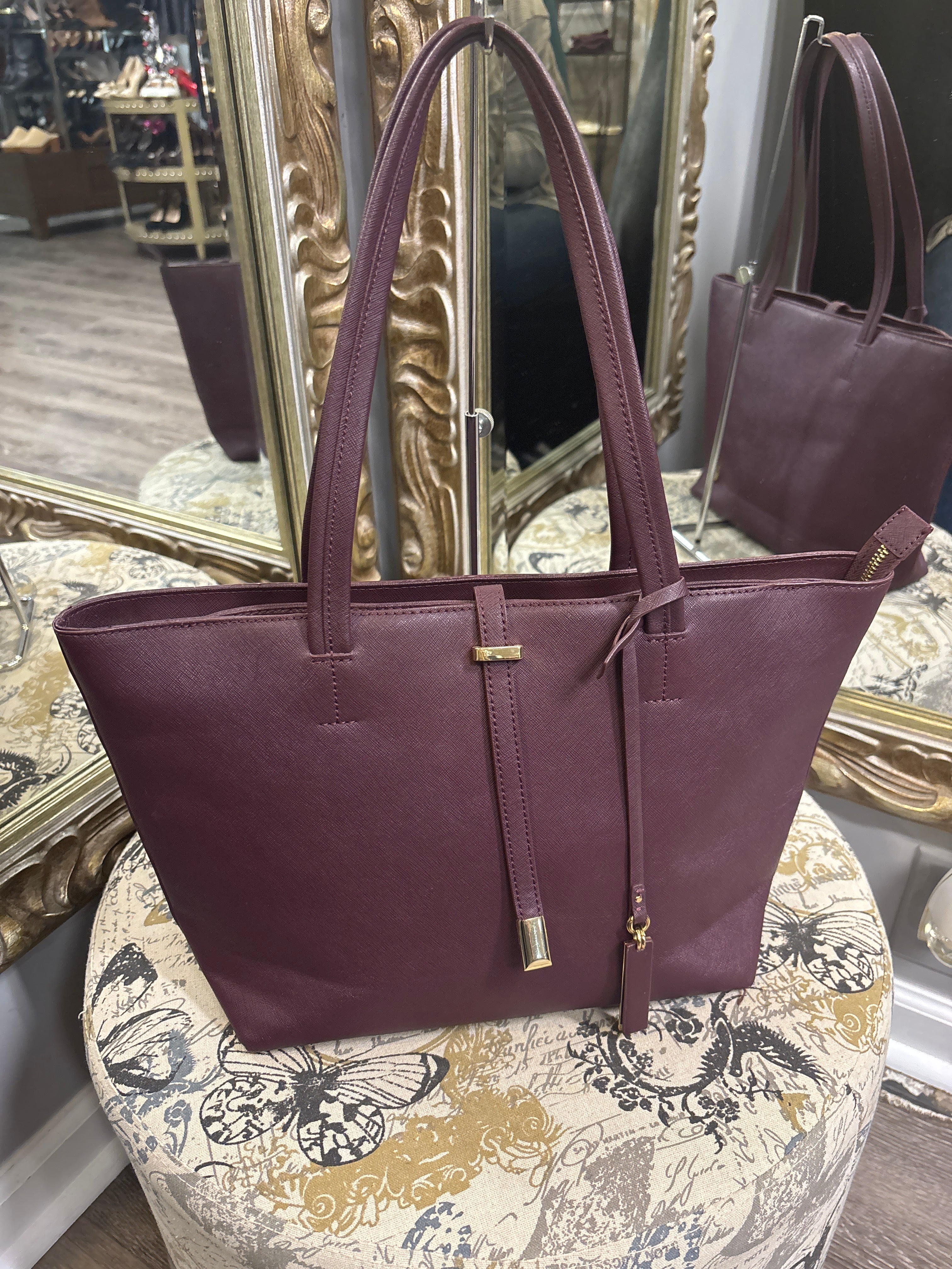 Vince Camuto Tote - L