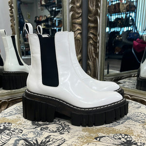 Stella McCartney Platform boots - size 9