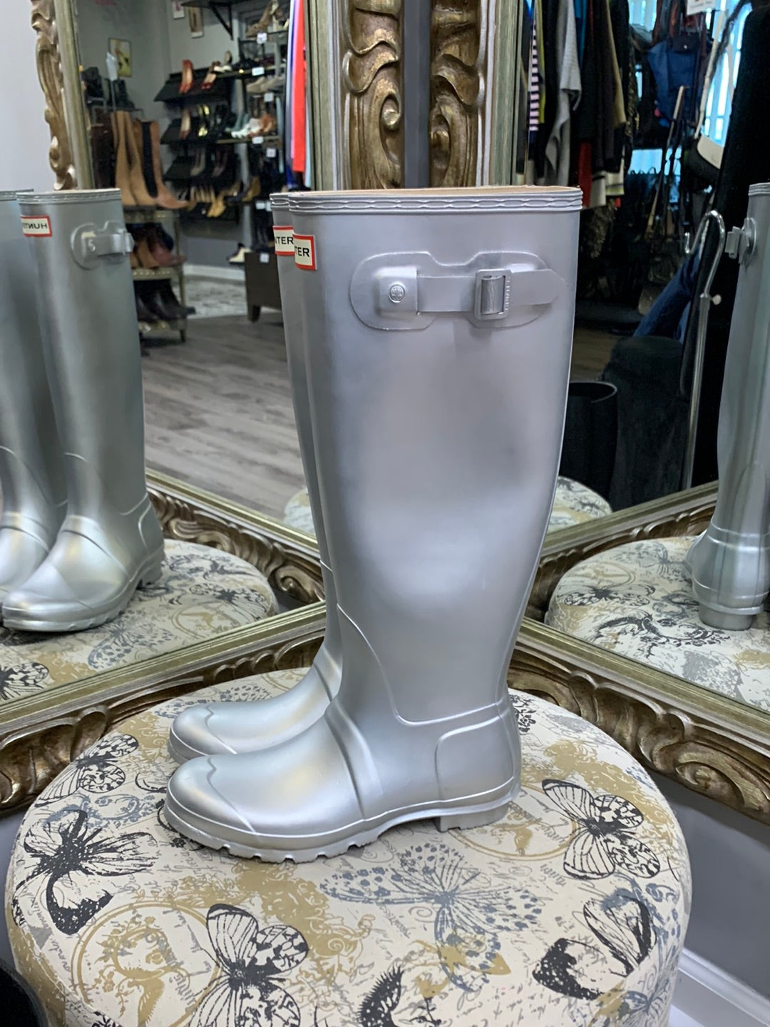 Hunter Tall Metallic Boots - size 7