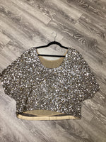 Load image into Gallery viewer, Vince sequin top
