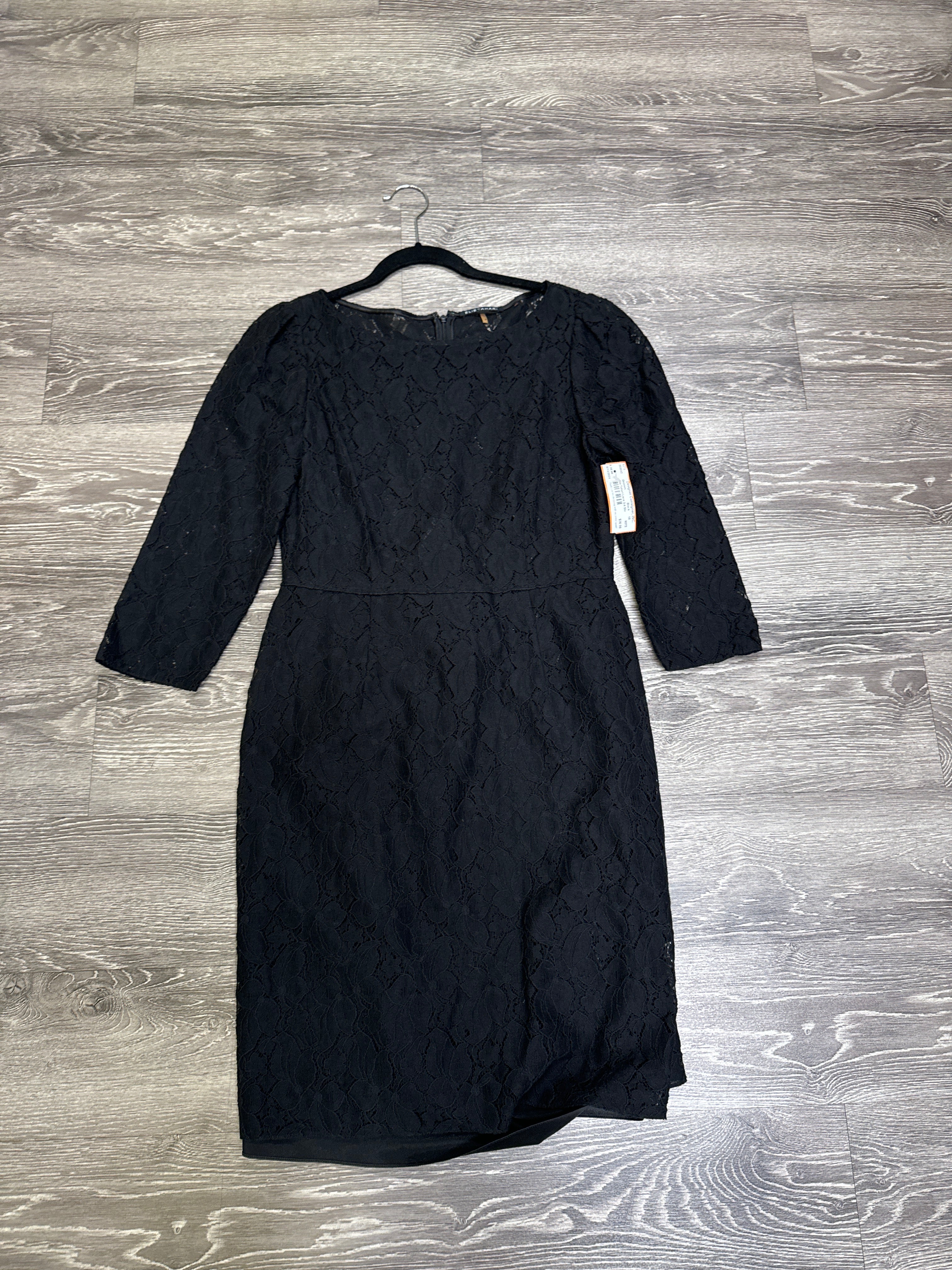 Elie Tahari Lace 3/4 Sleeves Dress - size 10