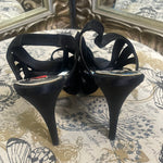 Load image into Gallery viewer, White House Black Market Heels - Size 9.5
