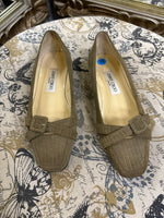 Load image into Gallery viewer, Jimmy Choo Suede Flats - Size 37
