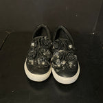 Load image into Gallery viewer, Steve Madden Floral Sneaker Shoes - size 10
