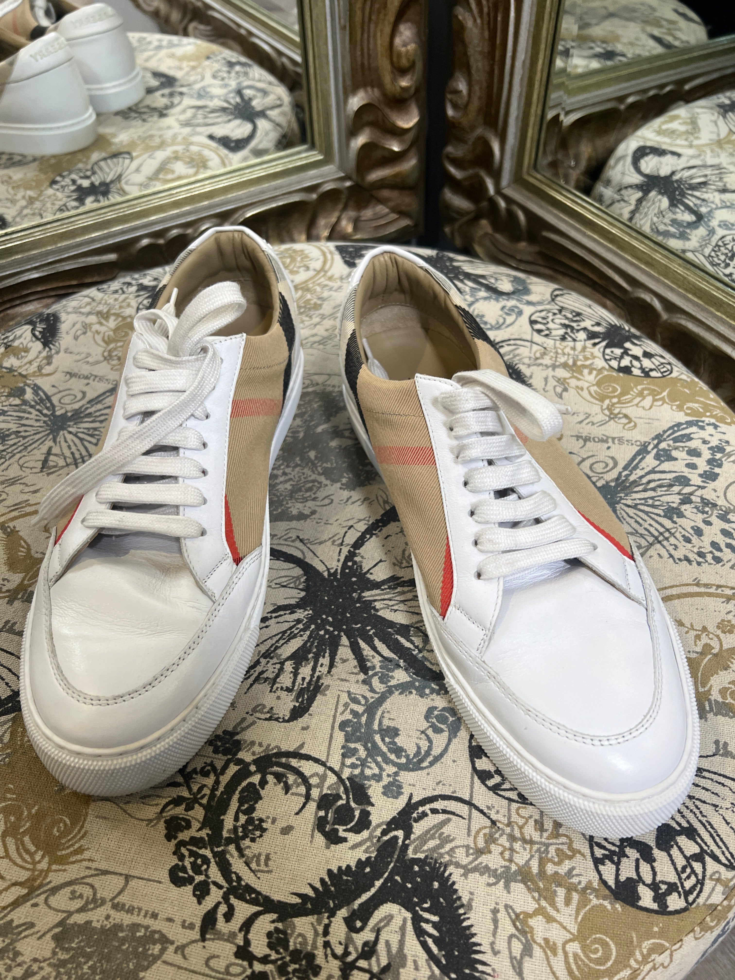 Burberry Sneakers (Size 40)