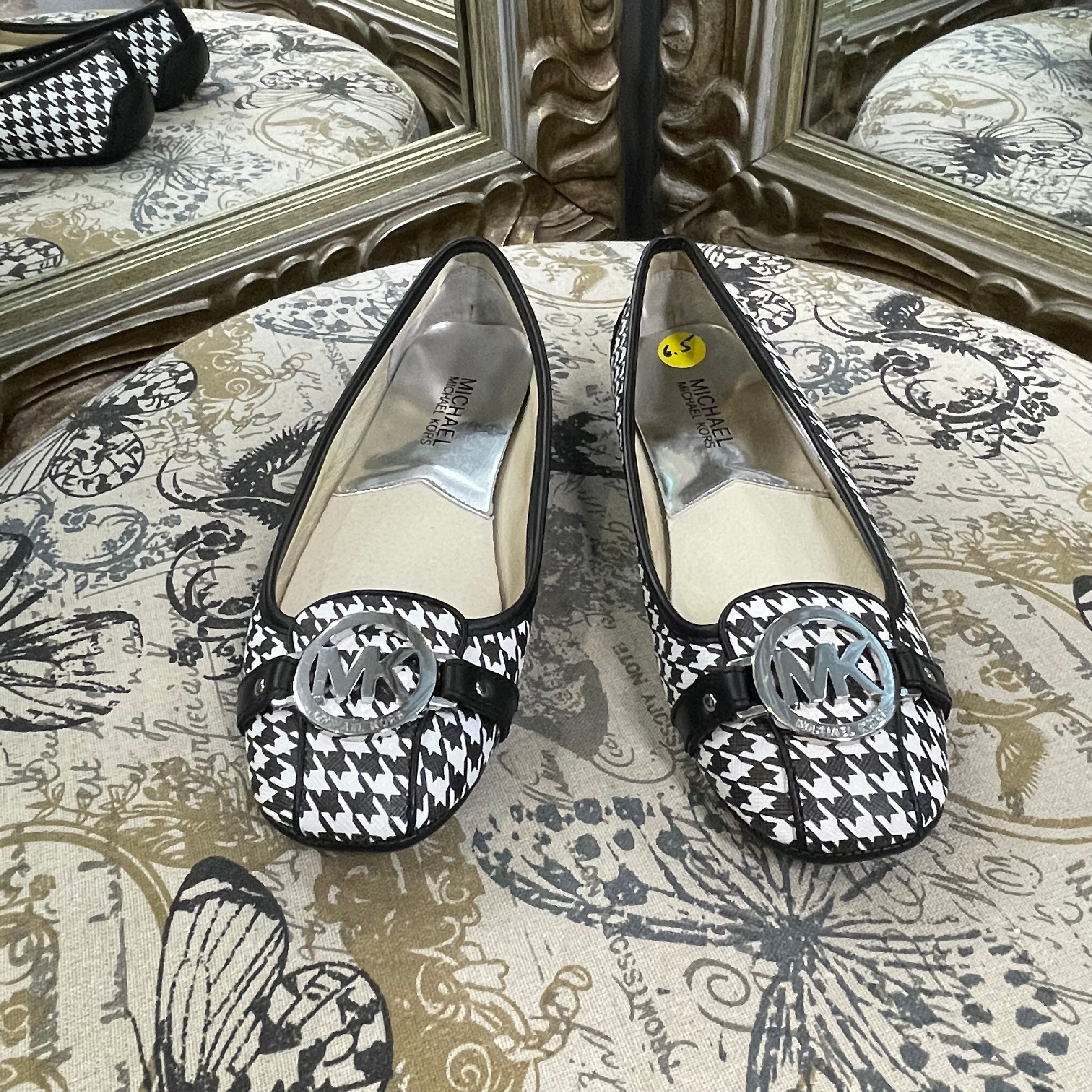 Michael Kors Houndstooth Shoes - Size 6.5