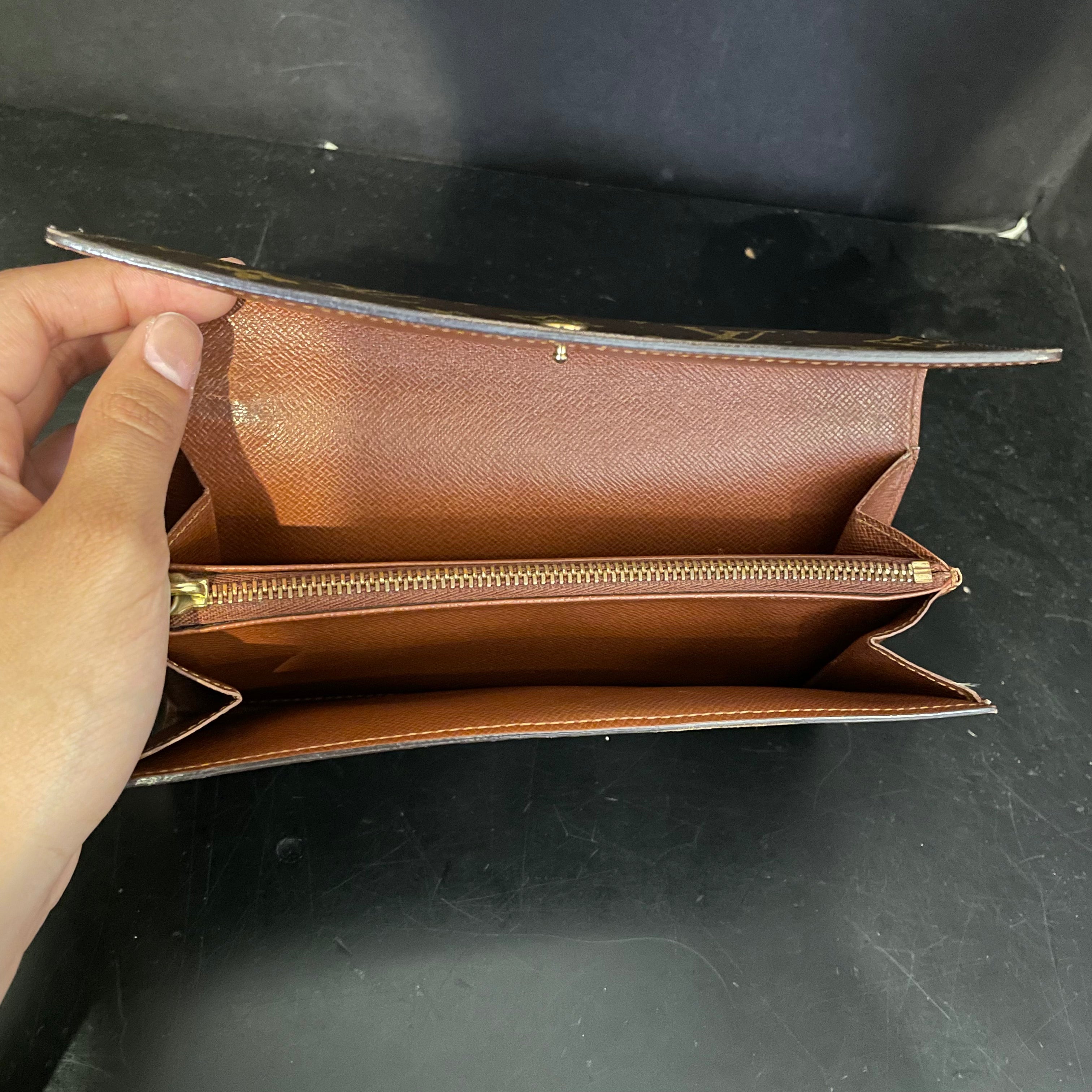 Louis Vuitton Monogram Bi-fold Wallet