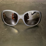 Load image into Gallery viewer, Fendi Large Square Sunnies
