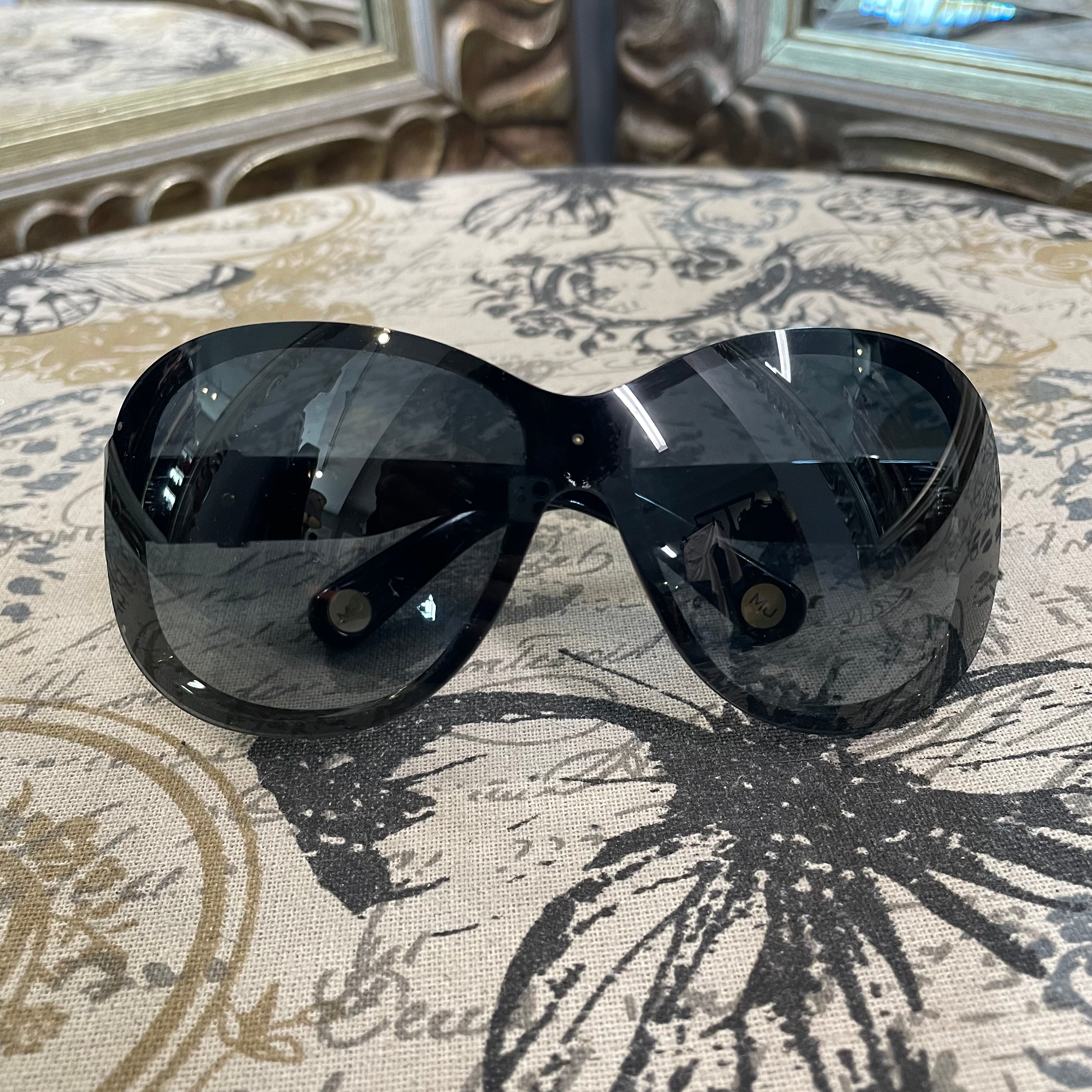 Marc Jacob’s Bow Side Sunglasses