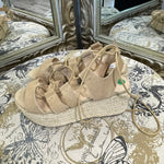 Load image into Gallery viewer, Steve Madden Lace Up Shoes - Size 6
