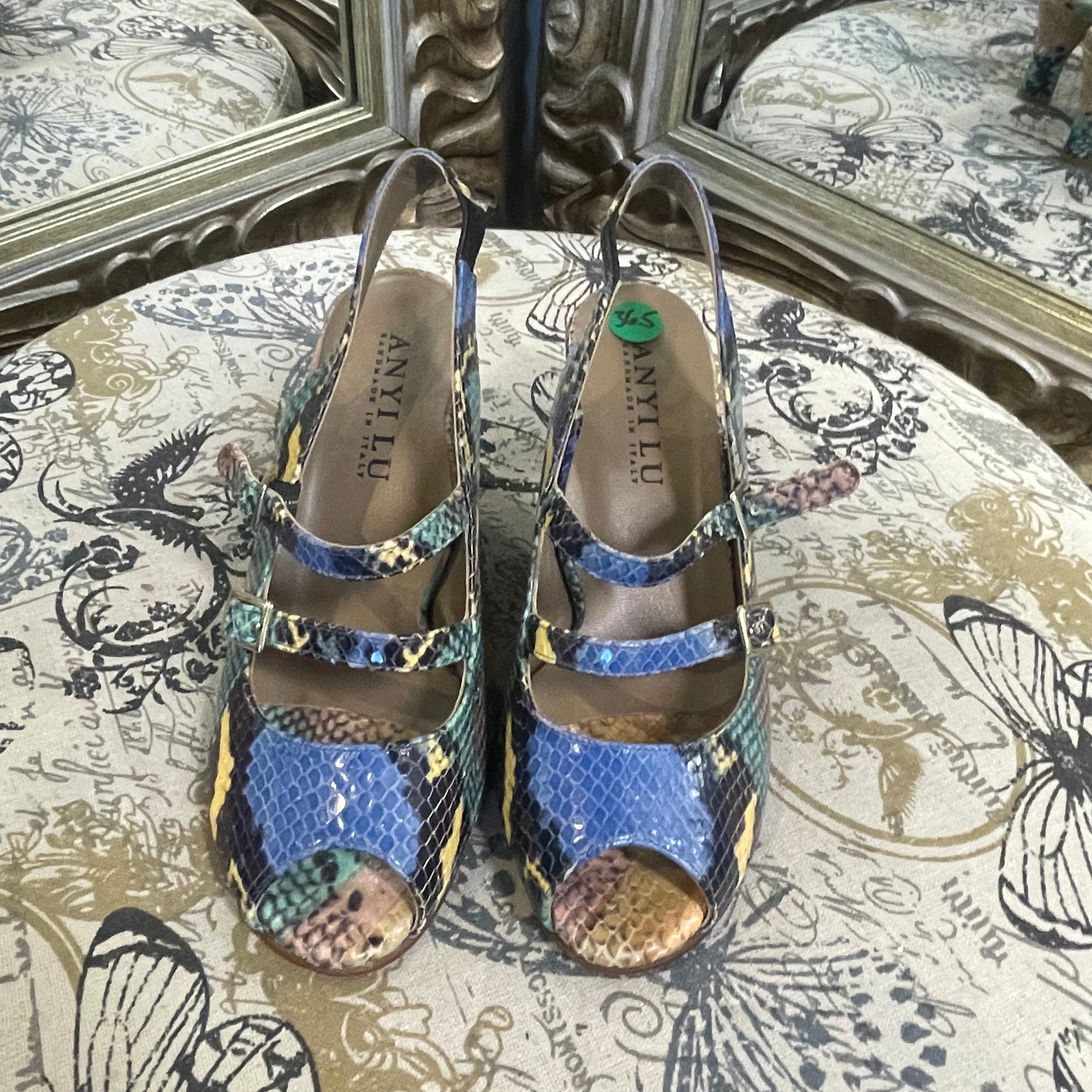 Anyi Lu Strap Snakeskin Shoes - Size 36.5