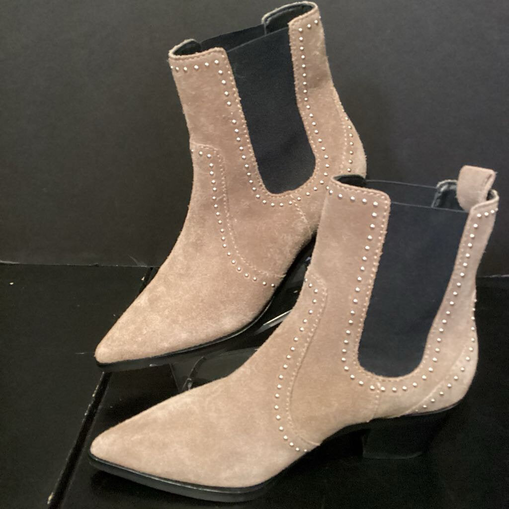 Paige Grommet Detail BOOTIES 6.5