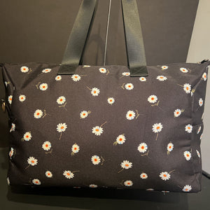 Alice + Olivia Daisy Print Tote HANDBAGS M