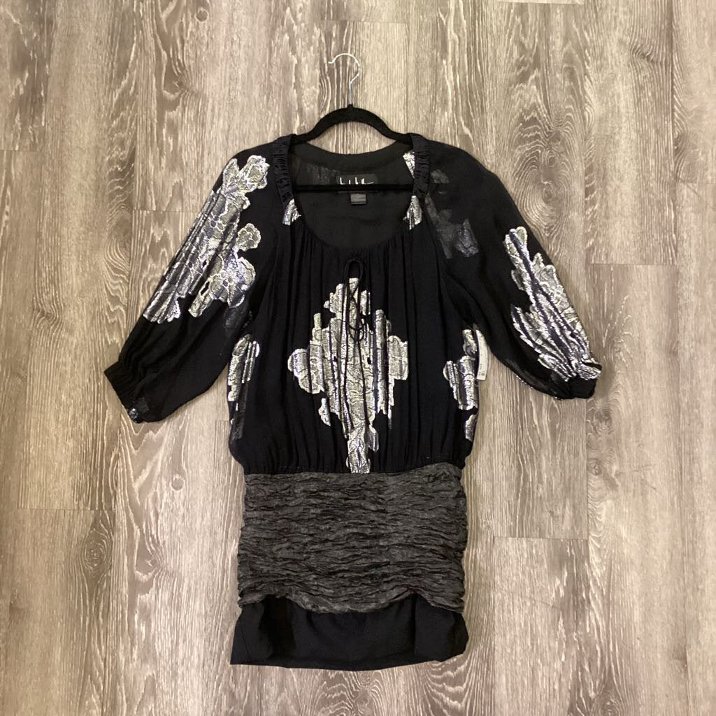 Nicole Miller Silver threading TOPS S