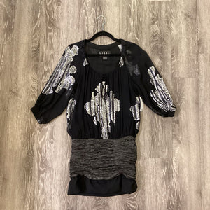 Nicole Miller Silver threading TOPS S