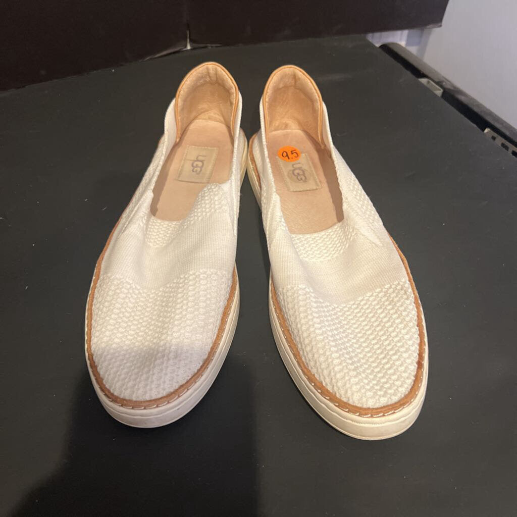 Ugg AS IS Slip On sneakers SHOES 9.5