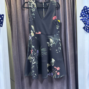 Ted Baker Flower Print Vneck DRESSES 4