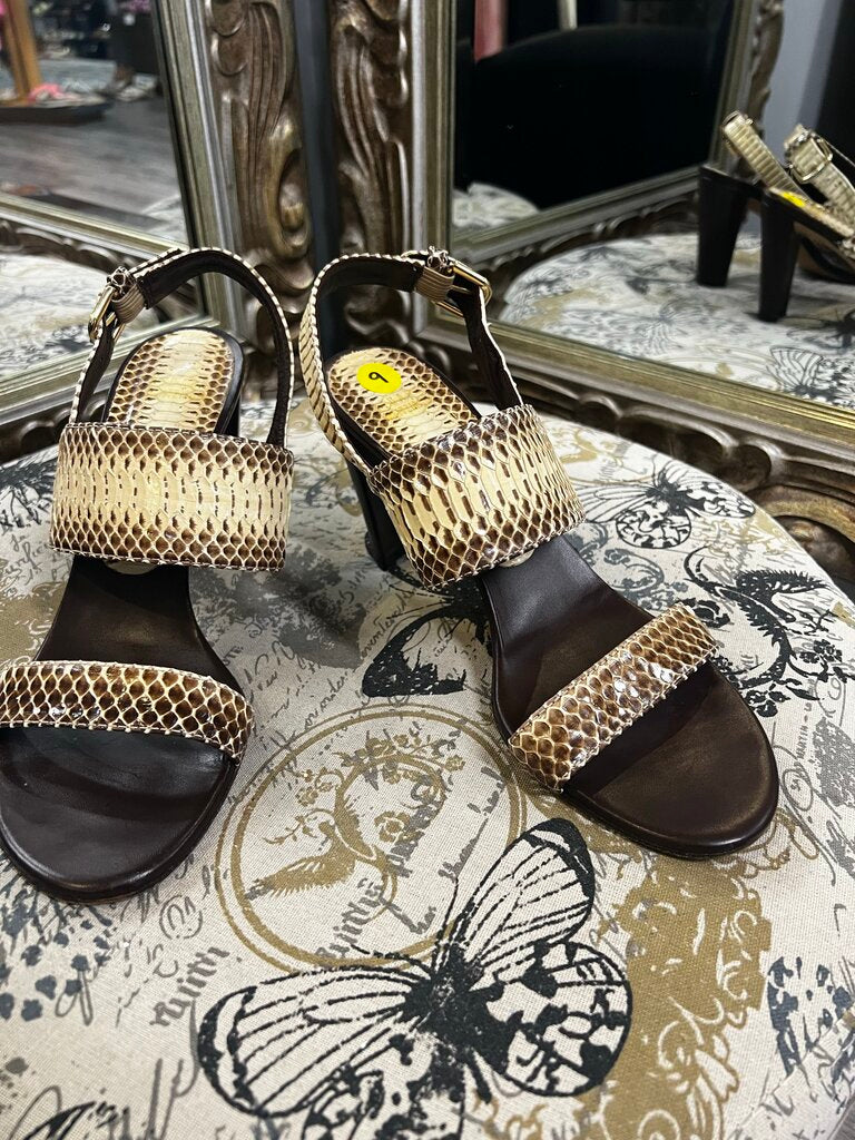 Stuart Weitzman Snakeskin Heels SHOES 9