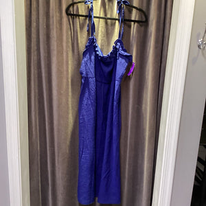BCBG Ruffle Top w Spaghetti Strap DRESSES L