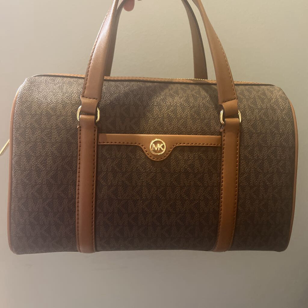 MK Barrell Bag- New HANDBAGS Med