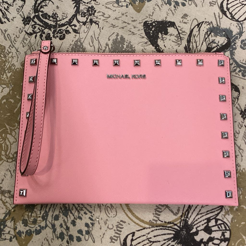 Michael Kors Studded Leather Zip Wristlet ACCESSORIES M