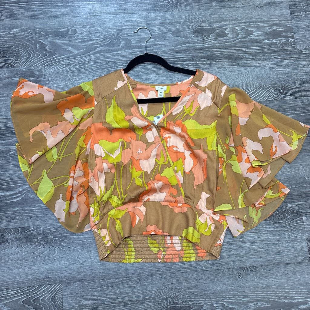 Tiny NWT Floral Batwing TOPS M