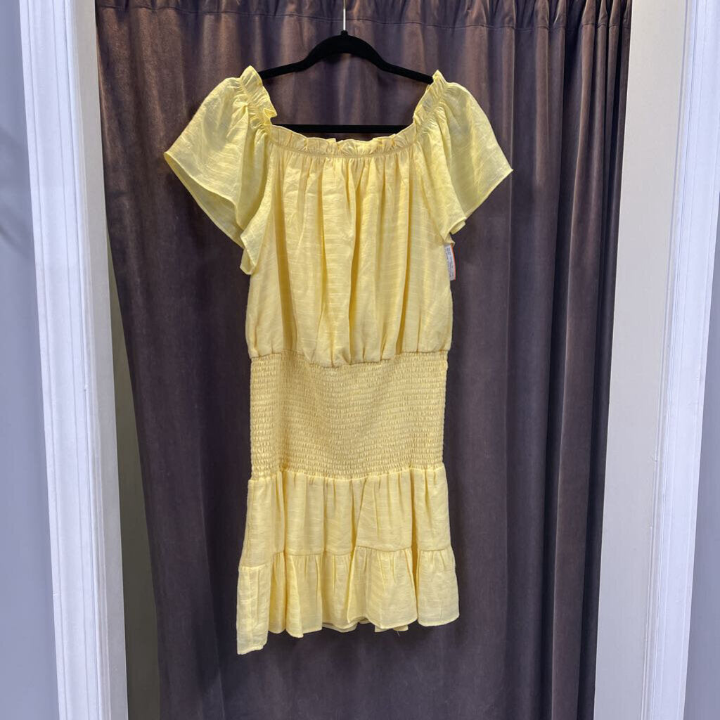 BCBGeneration Off Shoulder Scrunch Waist DRESSES L