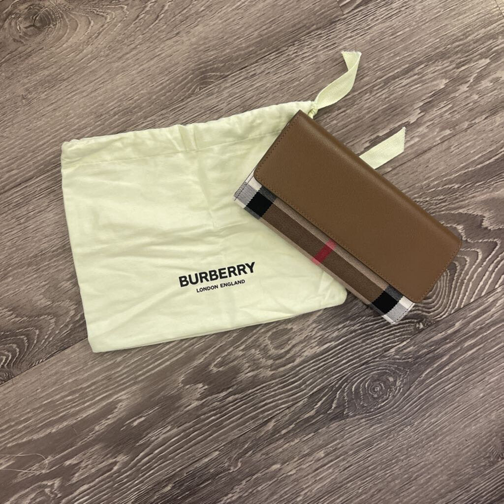 Burberry NWT Plaid WALLETS