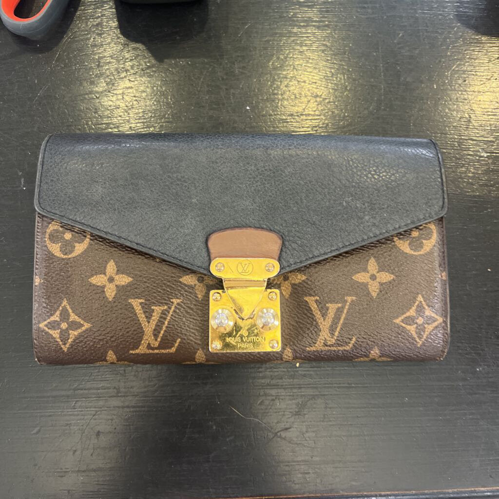 Louis Vuitton Monogrammed Two Tone WALLETS OS