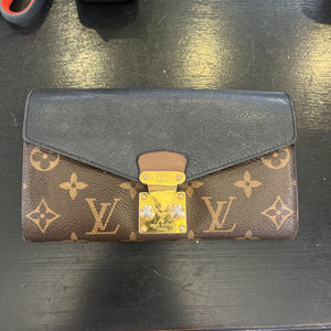 Louis Vuitton Monogrammed Two Tone WALLETS OS