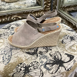 Load image into Gallery viewer, Toms Suede Peep Toe Wedge SHOES 11
