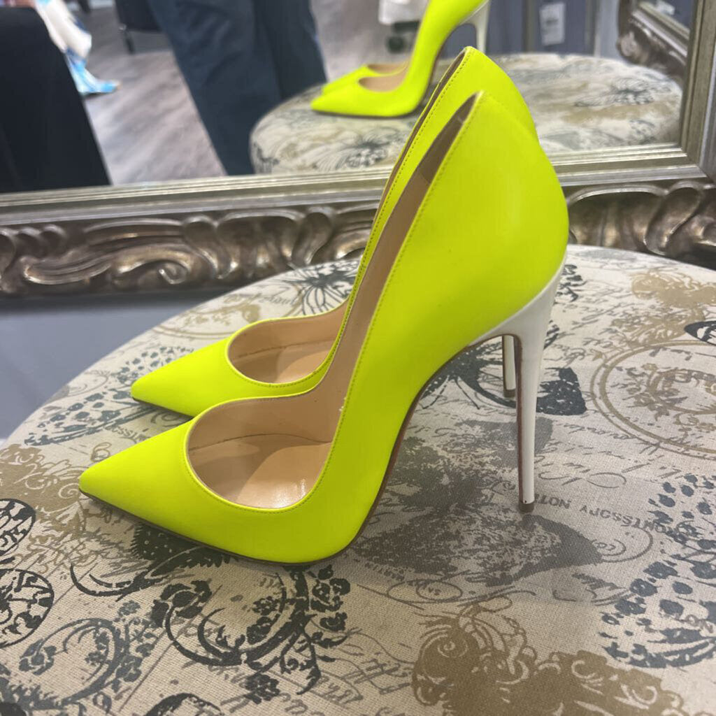 Christian Louboutin So Kate Two-Tone SHOES 37