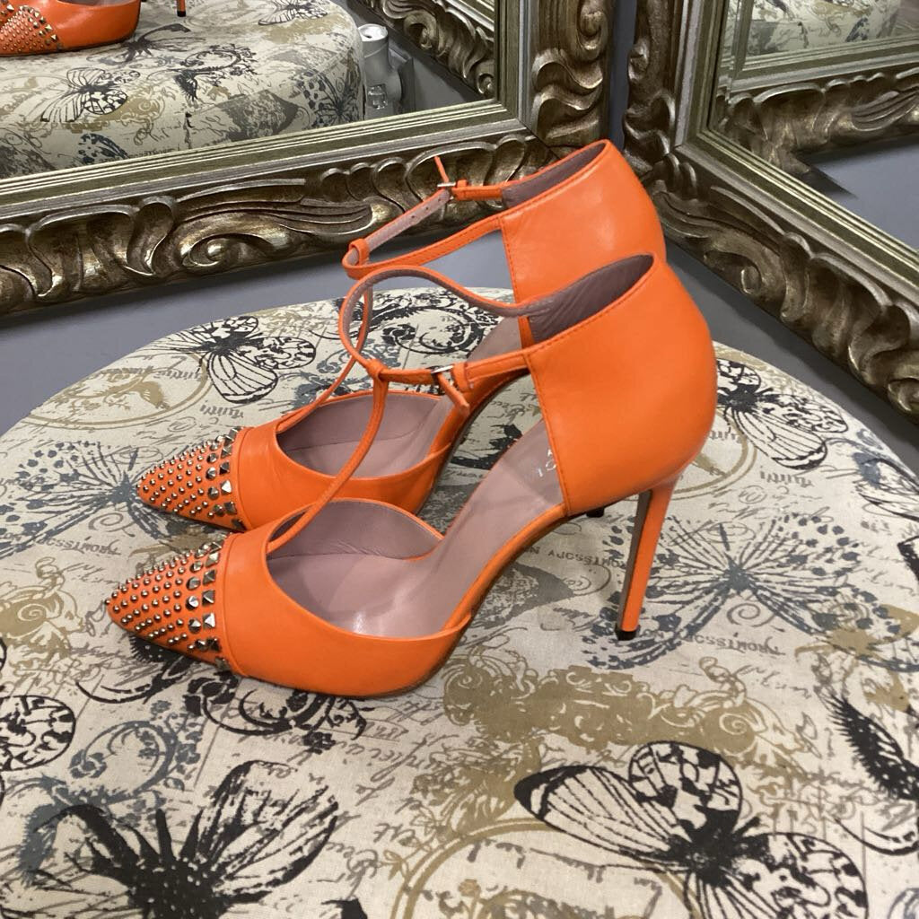 Gucci Studded Toe Pumps SHOES 40