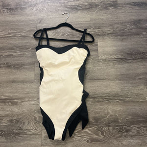 TA3 NWT Tieback 1 Pc SWIMSUITS 2x