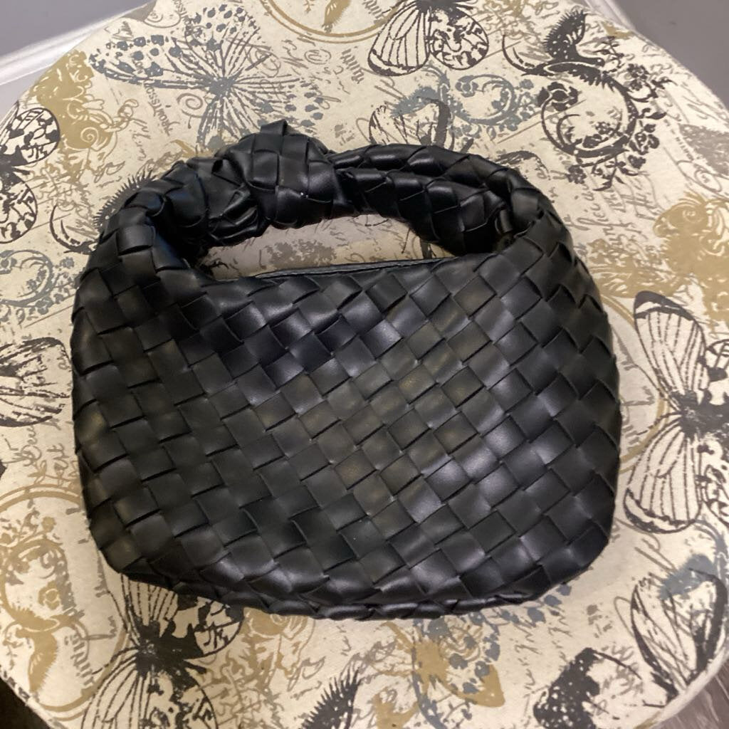 Urban Expressions Weaved HANDBAGS S
