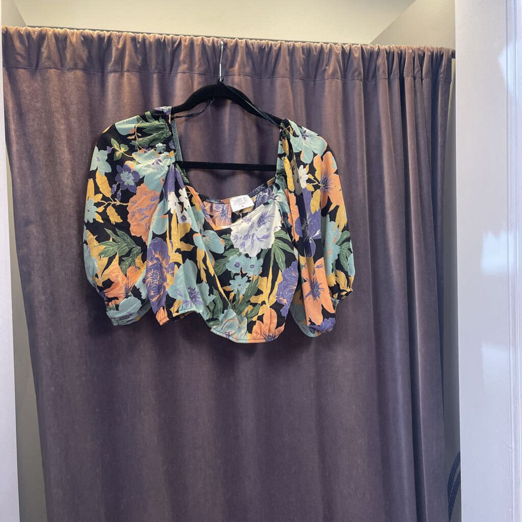 Sienna Sky Crop Floral 1/2 Slv TOPS M