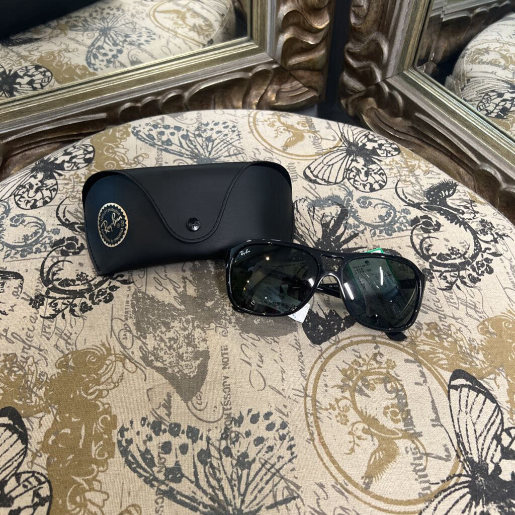 Rayban NWT Black Frames SUNGLASSES OS