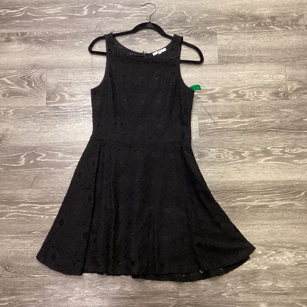 BB Dakota Sleeveless Textured DRESSES 10