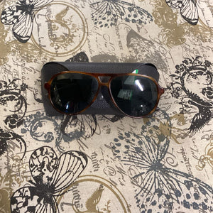 Gucci Plastic Frame Aviator SUNGLASSES OS