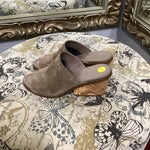 Load image into Gallery viewer, Vince Suede Peep Toe Slide Heels SHOES 5.5
