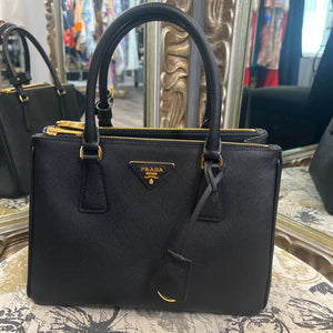 Prada NWT Safiano Leather Borsa HANDBAGS S