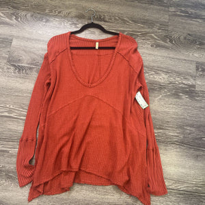 Free People Frayed Hem LS TOPS M