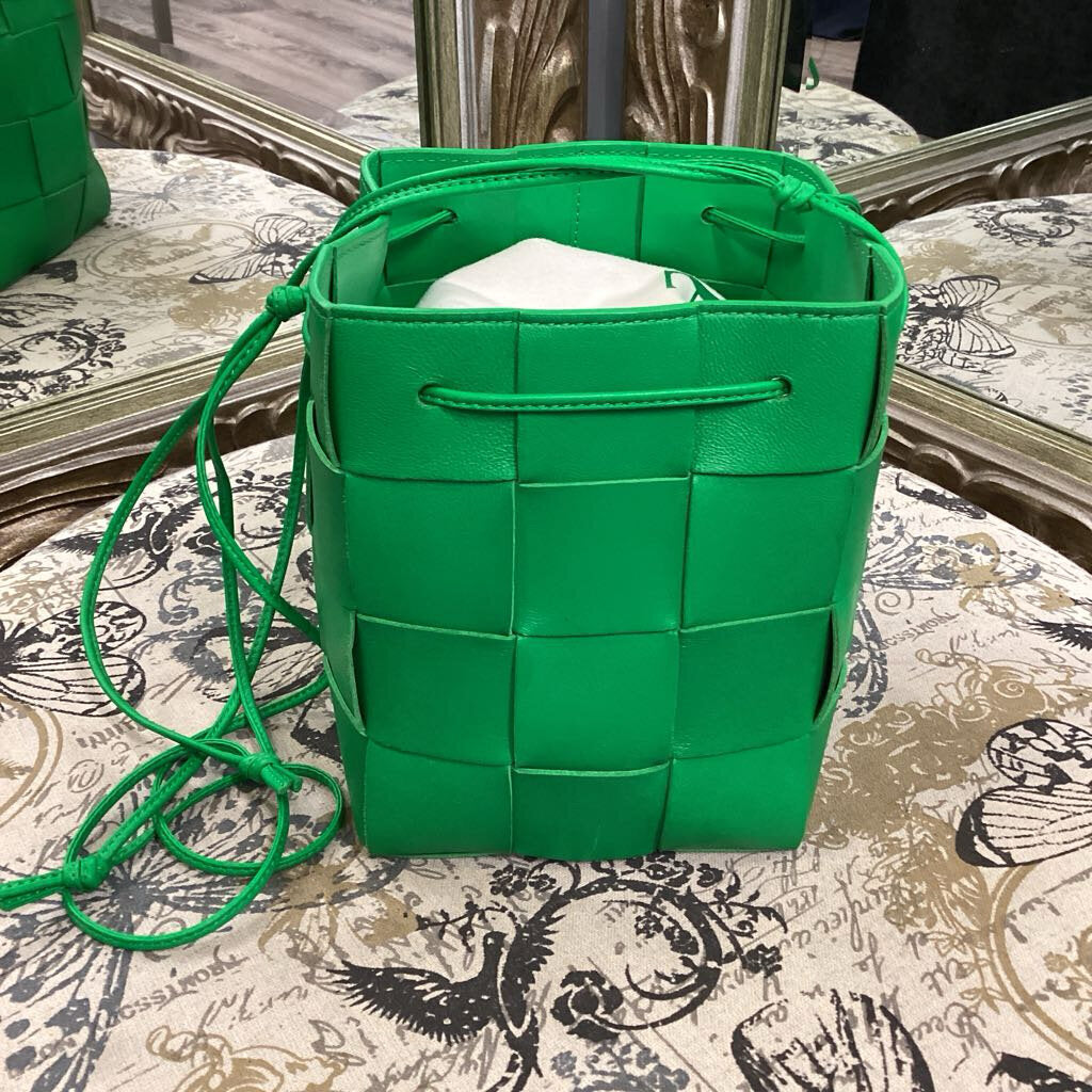 Bottega Veneta Cassette Bucket HANDBAGS S