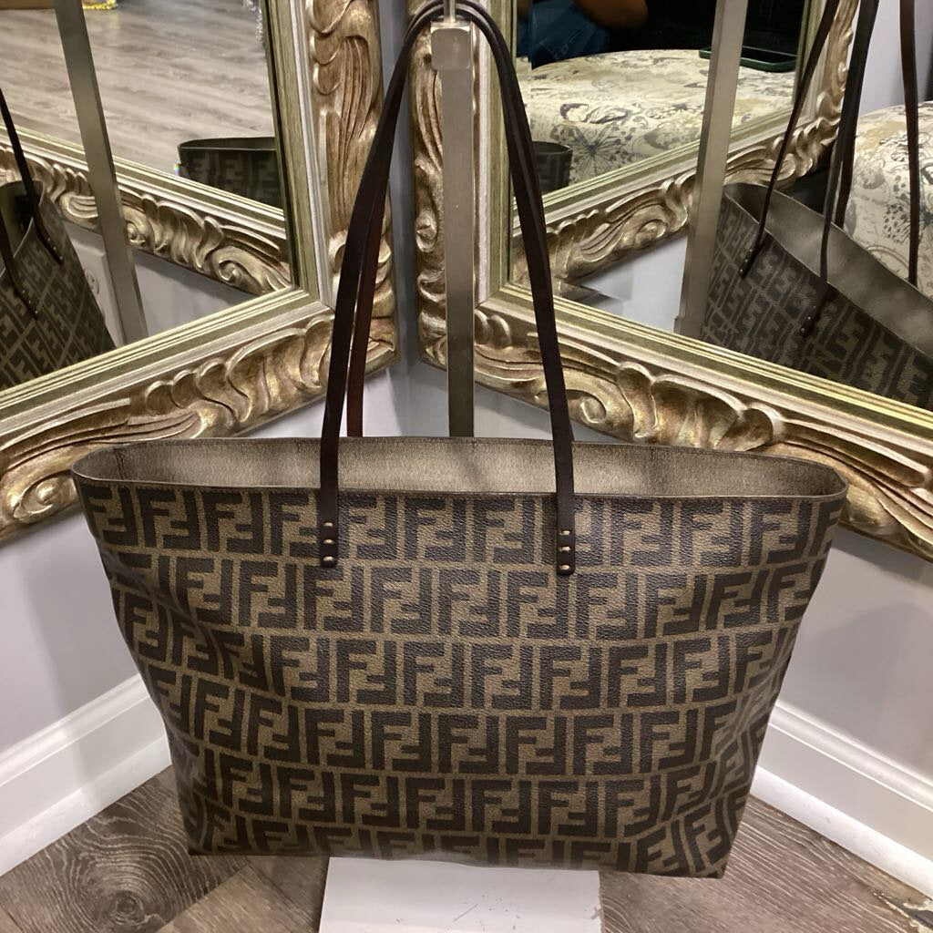 Fendi Roll Tote Monogram HANDBAGS XL