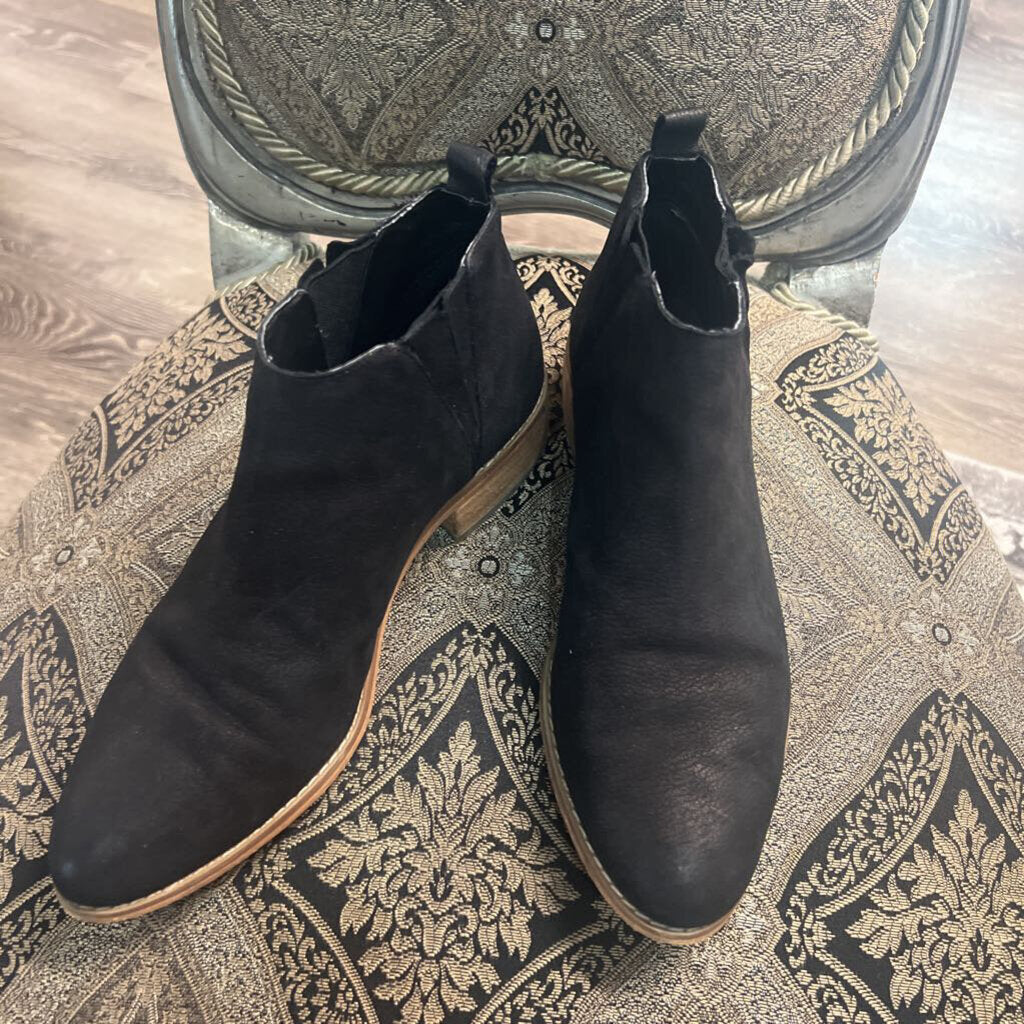 BP Suede Short BOOTIES 6.5