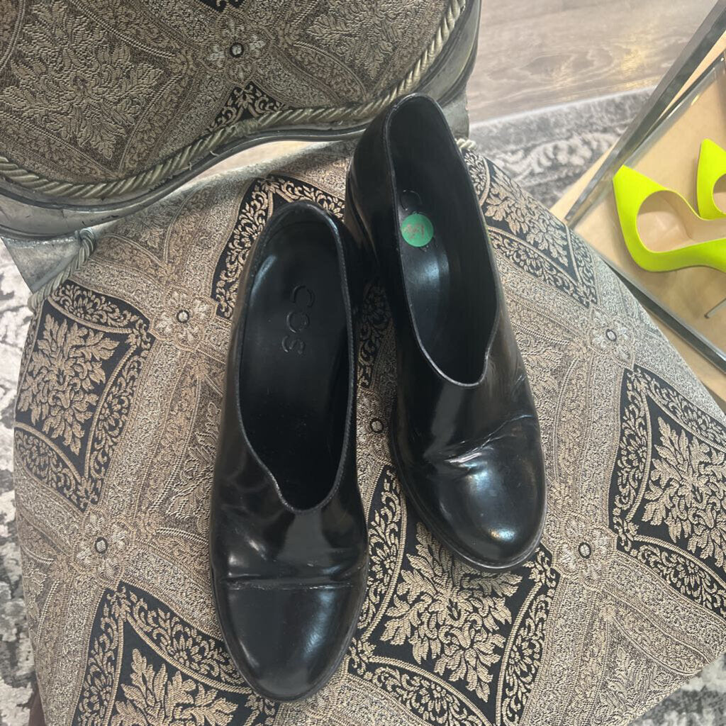 COS Open Leather BOOTIES 39