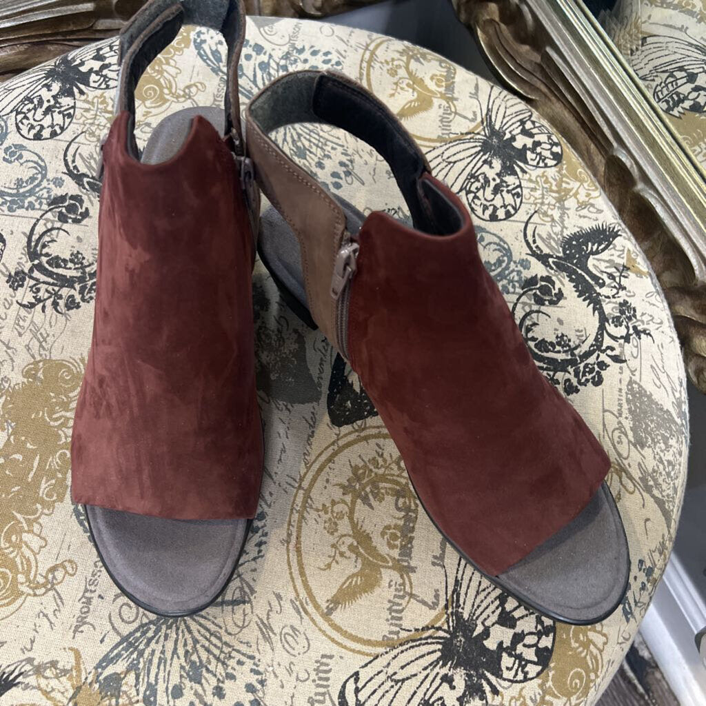 Naot Suede Colorblock Heels SHOES 40