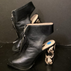 French Connection Zip Front Peep Toe Heels SHOES 6.5